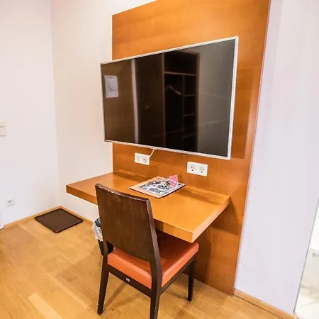 Stadt Wien Hotel 3*
